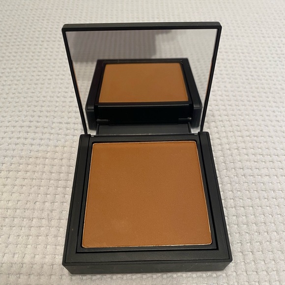 NARS ALL DAY LUMINOUS POEDER FOUNDATION SPF 24 in CADIZ Med/DARK 3 - Rare - Picture 3 of 6